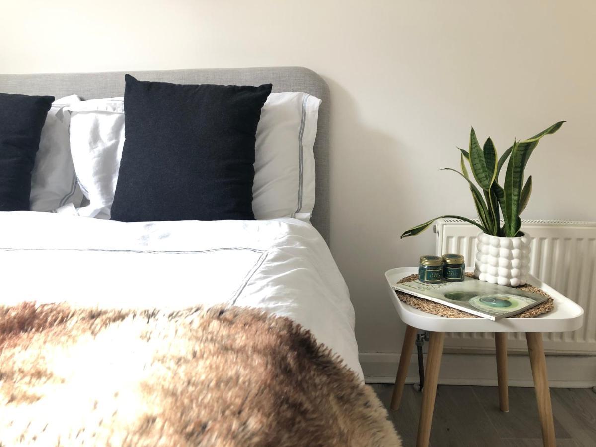 Bright Chiswick Apartment - Great Location 伦敦 外观 照片