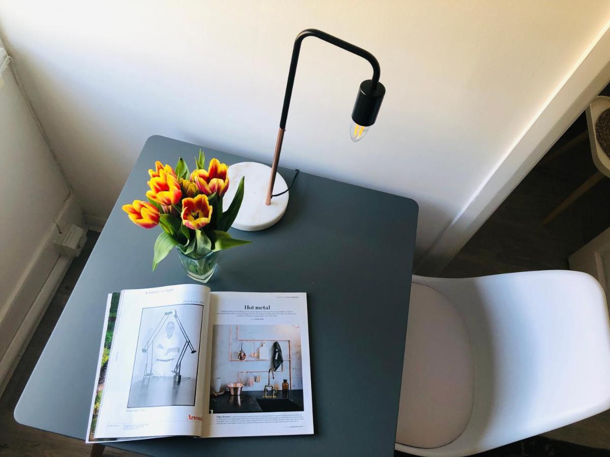 Bright Chiswick Apartment - Great Location 伦敦 外观 照片