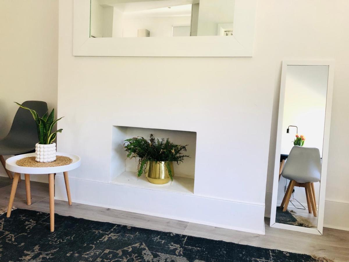 Bright Chiswick Apartment - Great Location 伦敦 外观 照片