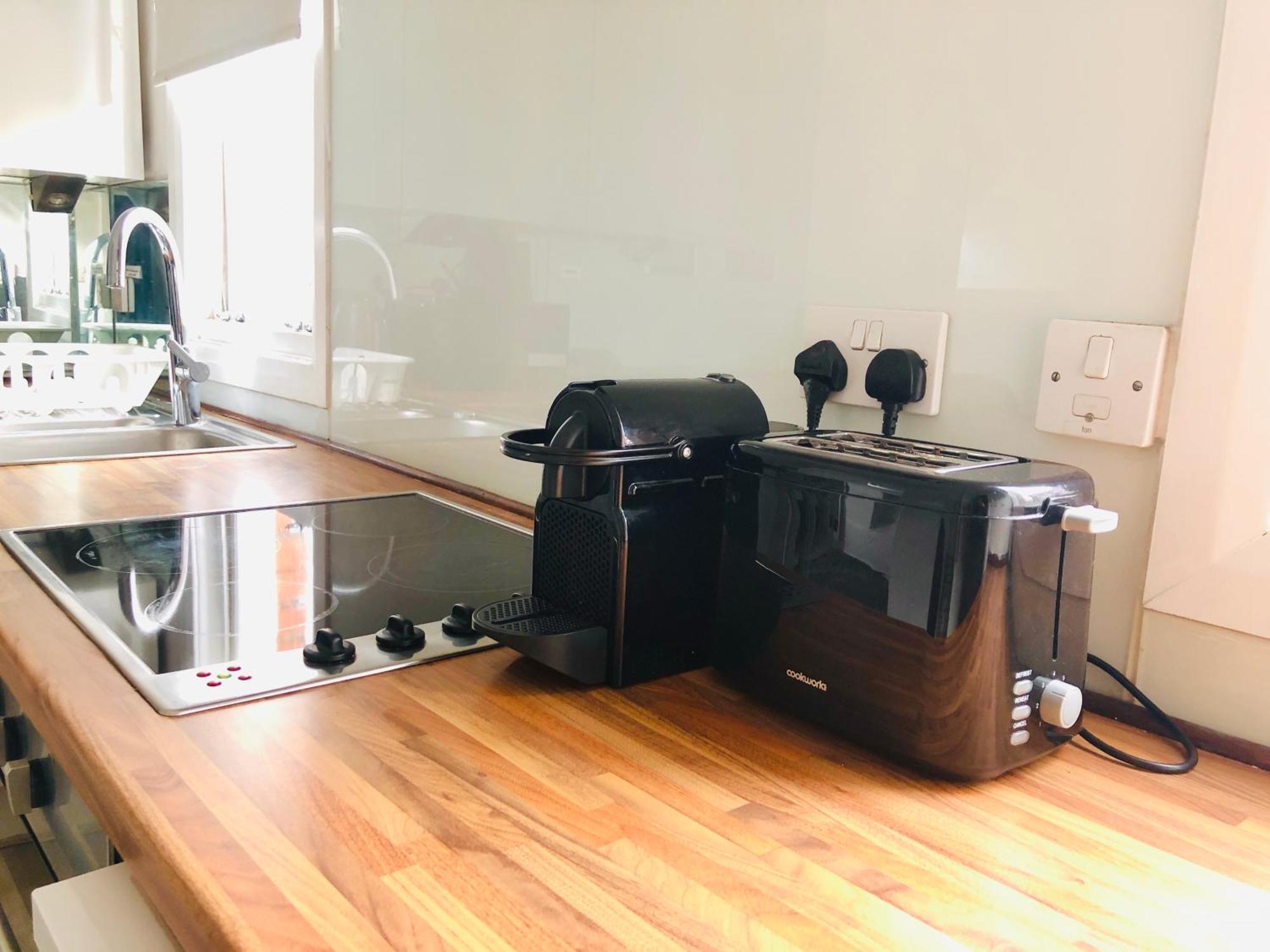 Bright Chiswick Apartment - Great Location 伦敦 外观 照片