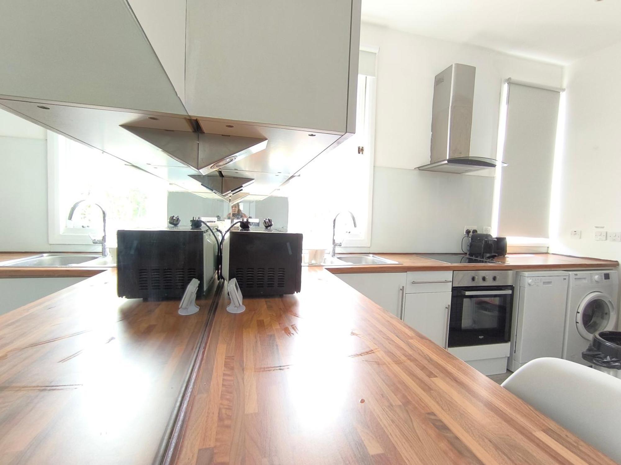 Bright Chiswick Apartment - Great Location 伦敦 外观 照片